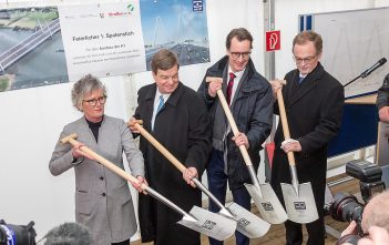 Erster Spatenstich für die neue Brücke (© Raimond Spekking / CC BY-SA 4.0 via Wikimedia Commons)