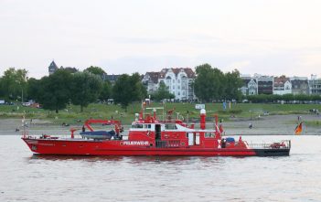 Schiffsporträt (40): Das Feuerlöschboot 2 der Düsseldorfer Feuerwehr Das Feuerlöschboot 2 der Düsseldorfer Wache