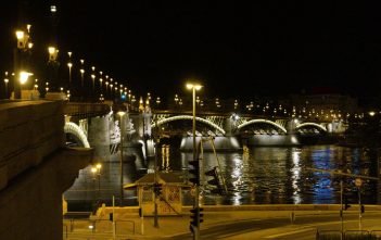 Schiffsunglück in Budapest – Kann das auch bei uns auf dem Rhein passieren? Die Margaretenbrücke über die Donau in Budapest