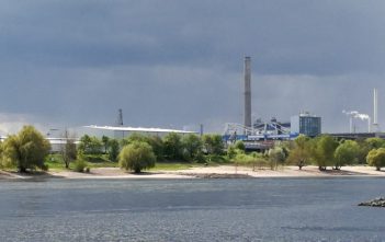 Braucht Düsseldorf wirklich DREI “Stadtstrände” – ein Kommentar Blick auf den Paradiesstrand auf der Lausward in Düsseldorf