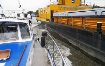 Was ist eigentlich die Rheinschifffahrtspolizeiverordnung? Die freundlichen Menschen von der Wasserschutzpolizei regeln den Verkehr auf dem Rhein
